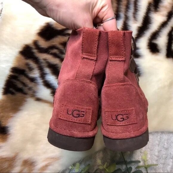 π UGG Women's Rustic Red Suede Leather Ankle Boots Sz 6 | Cozy Fall Boho Style - Picture 3 of 9